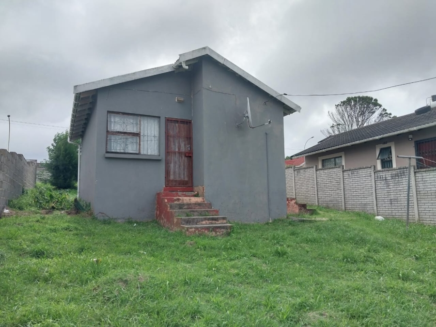 2 Bedroom Property for Sale in Amalinda Eastern Cape